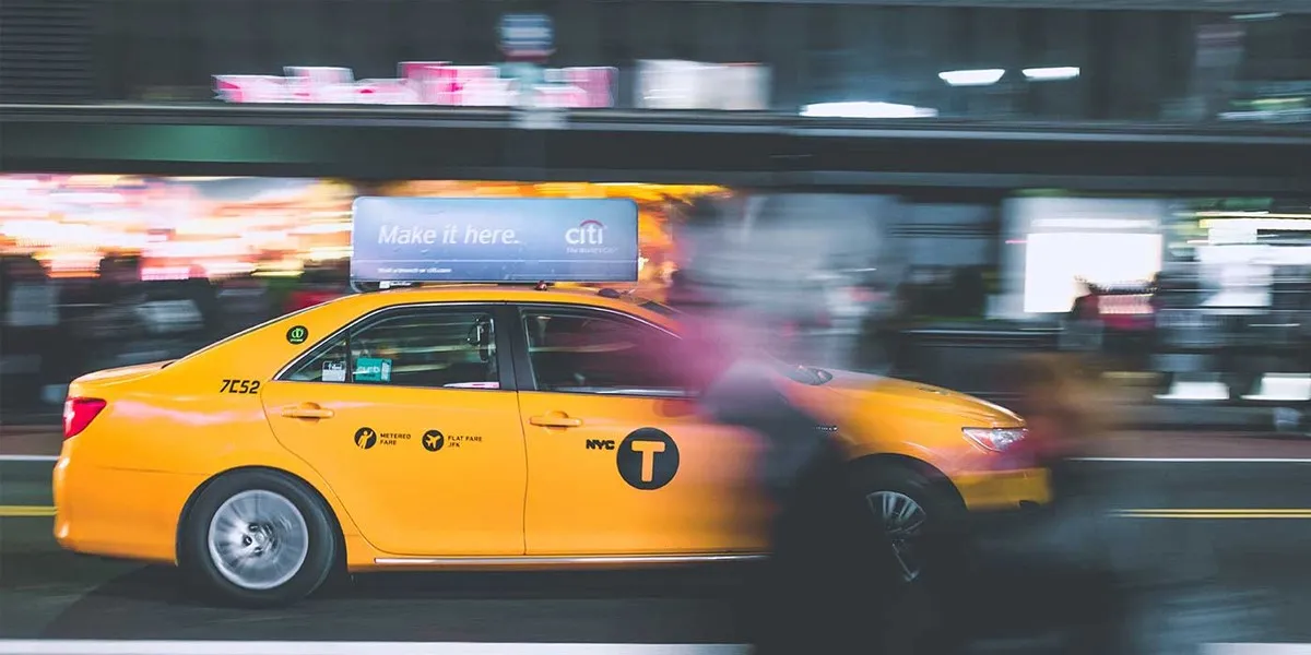 Digital signage for taxis Digital signage for taxis